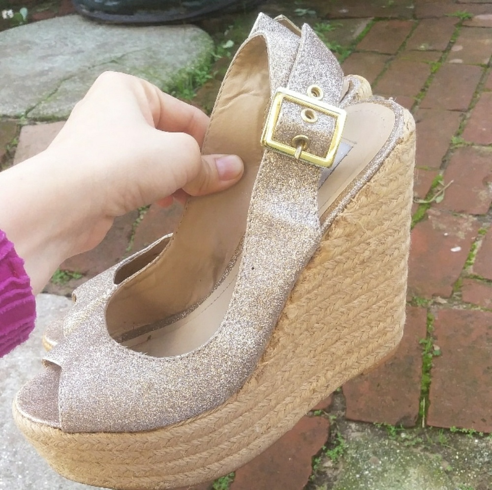 Steve madden gold wedges size6